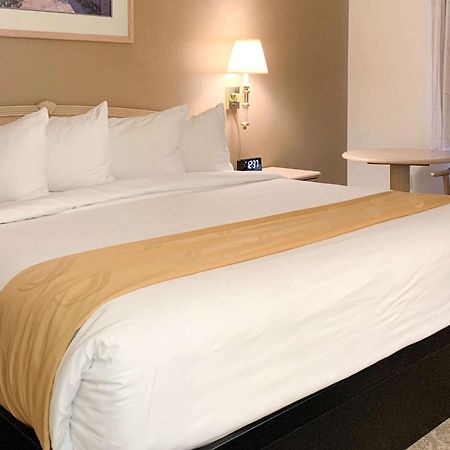 Quality Inn Albuquerque East I-40 Juan Tabo Exit Extérieur photo