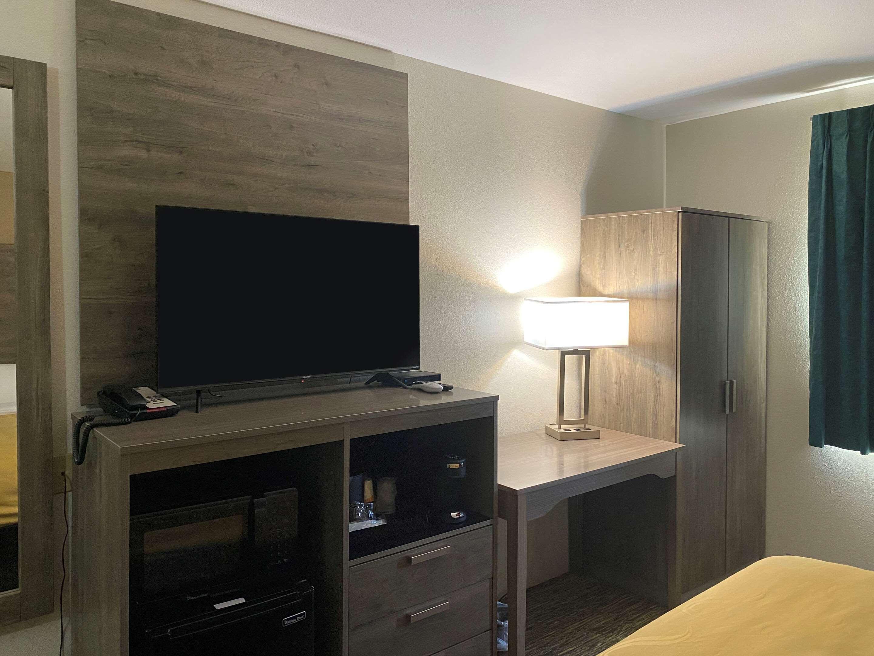 Quality Inn Albuquerque East I-40 Juan Tabo Exit Extérieur photo