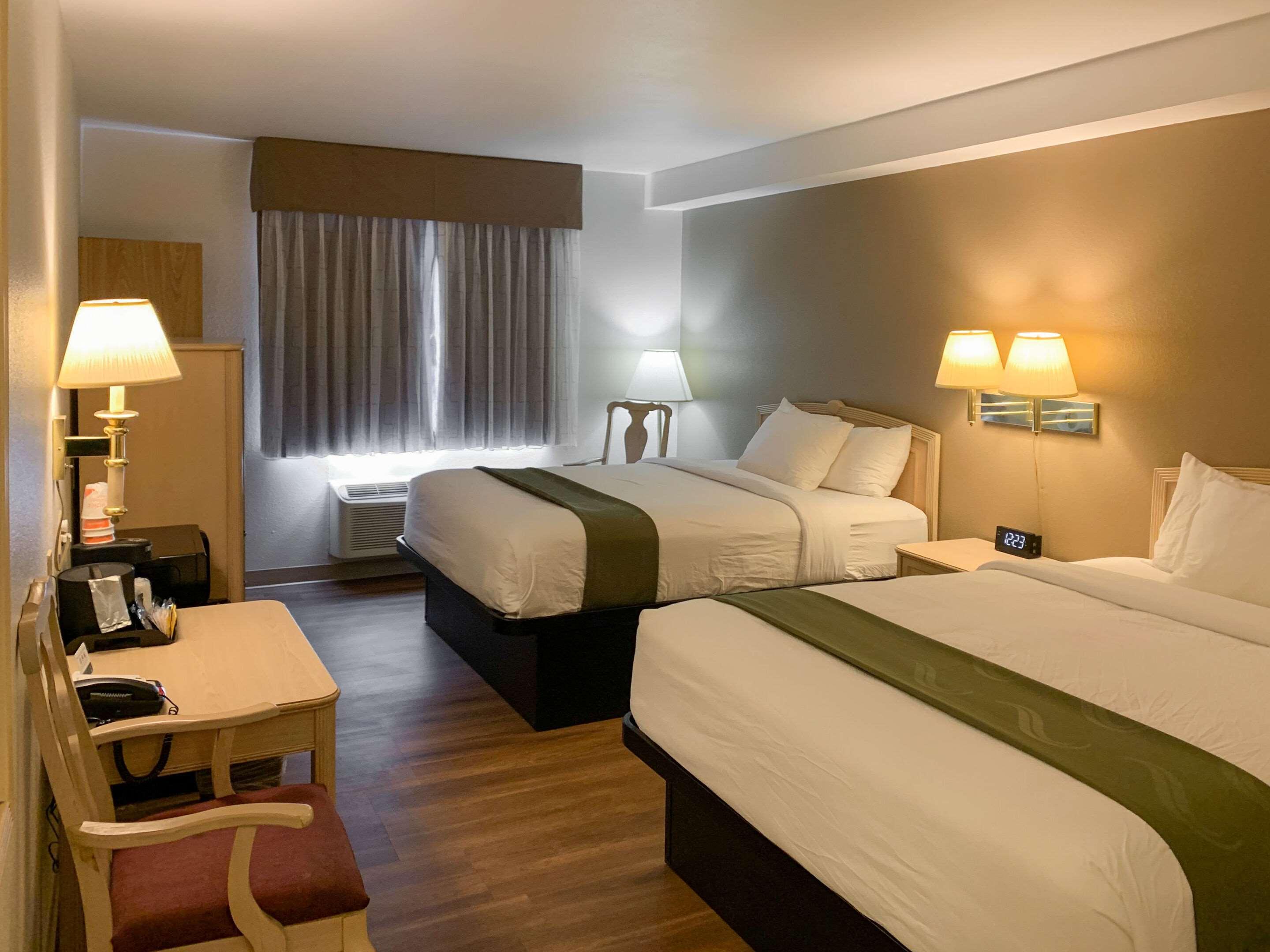 Quality Inn Albuquerque East I-40 Juan Tabo Exit Extérieur photo