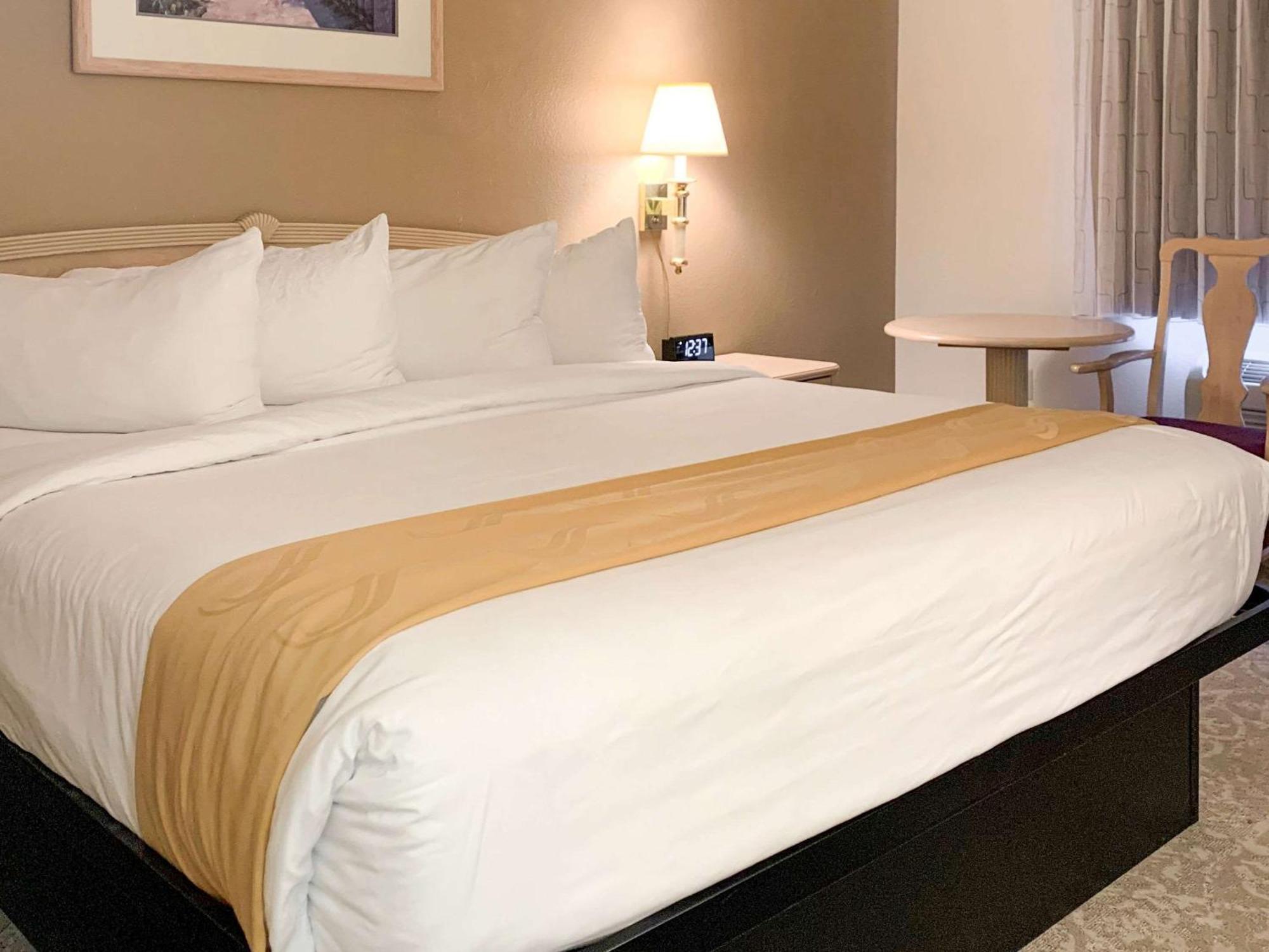 Quality Inn Albuquerque East I-40 Juan Tabo Exit Extérieur photo